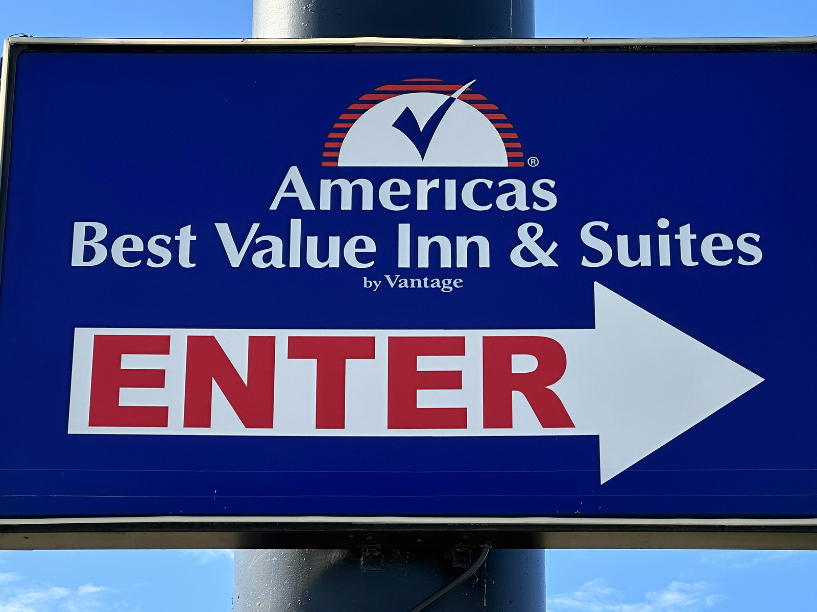 Americas Best Value Inn & Suites Groves Port Arthur - Exterior Signage