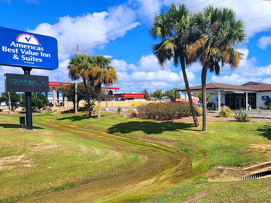 The front, exterior of the Americas Best Value Inn & Suites Foley Gulf Shores hotel.