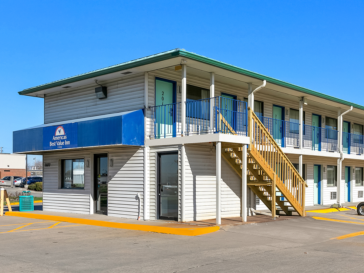 Americas Best Value Inn Lincoln exterior gallery image