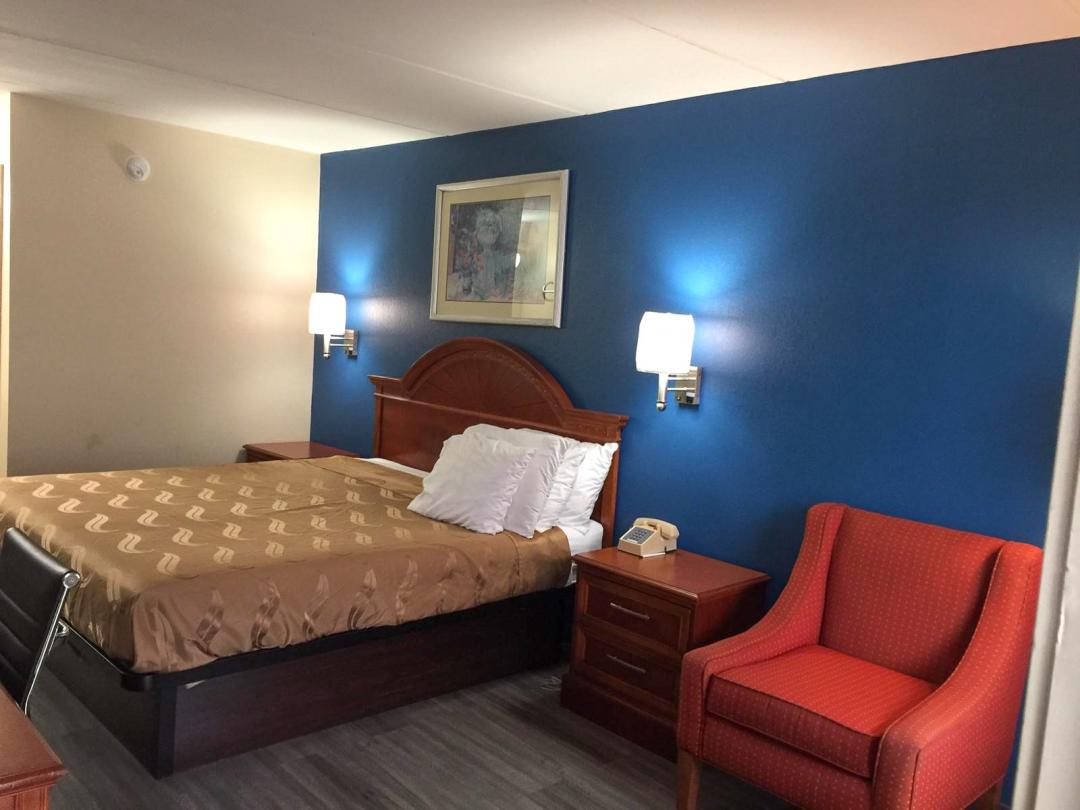 Hotel guest room