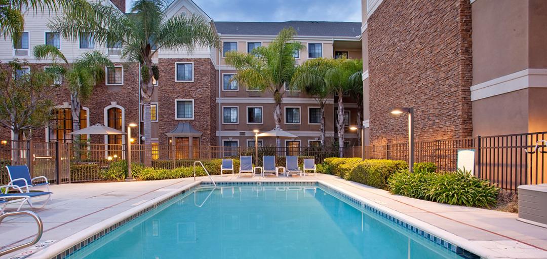 The outdoor pool at the Sonesta ES Suites San Diego - Sorrento Mesa hotel. 