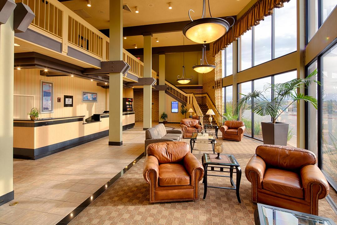 Spacious lobby with guest seating