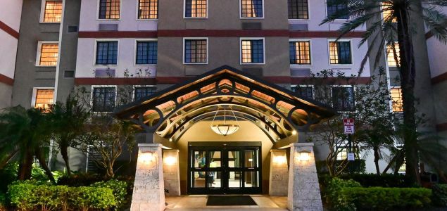 Learn About Our Hotel in Plantation, FL