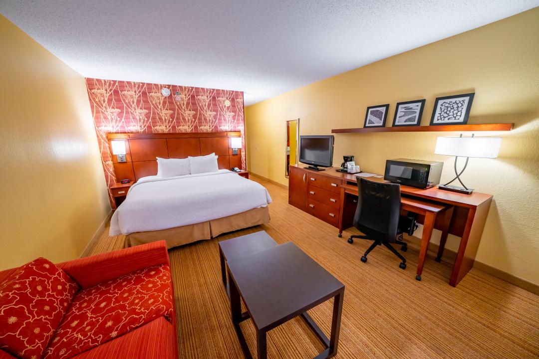Accessible Hotel Near Quad Cities 