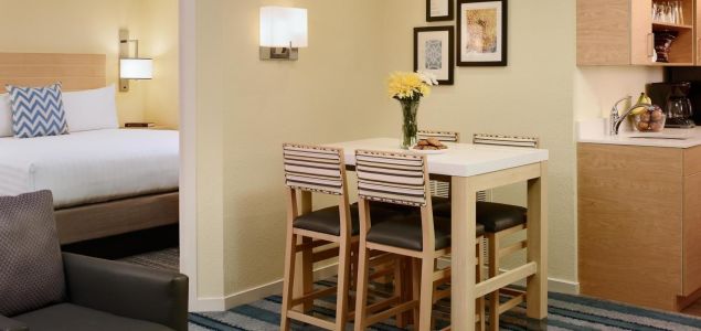 Our Extended Stay Hotel in Schaumburg: Stay Longer, Pay Less