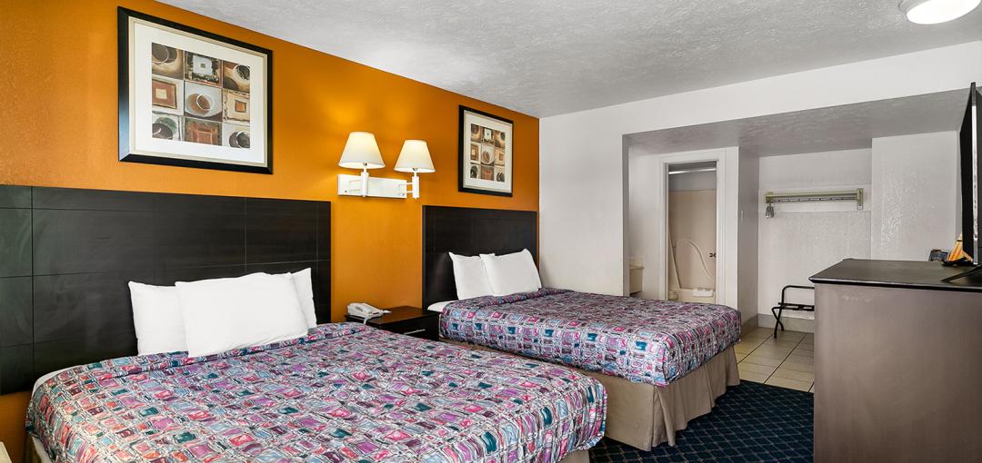 Americas Best Value Inn Lincoln guest room features image